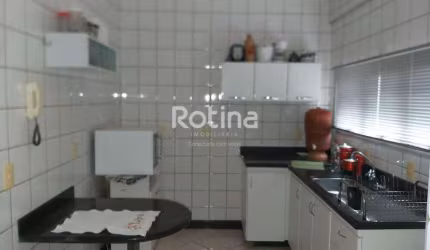 Apartamento à venda, 3 quartos, Osvaldo Rezende - Uberlândia/MG - Rotina Imobiliária