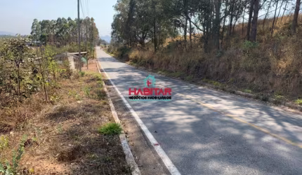 OPORTUNIDADE  Chácara com linda vista em Itatiaiuçu.  1000 m².  Escritura e Registro.