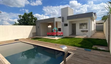 Maravilhosa casa a venda no bairro Pousada Del Rey
