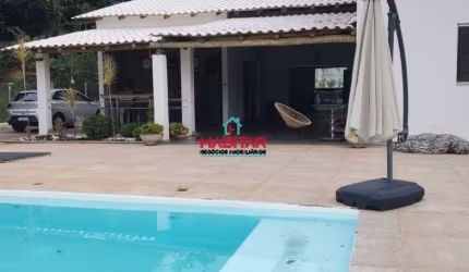 Linda casa em condomínio fechado Residencial Mirante  localizado em Igarapé/MG, com a área de 1000 m²