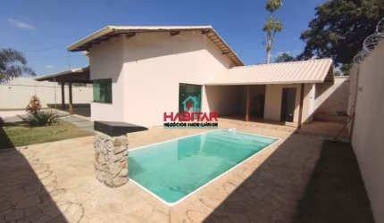 LINDA CASA EM IGARAPÉ