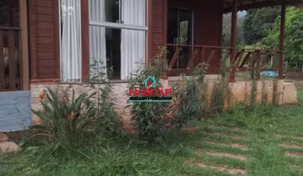 OPORTUNIDADE!! ENCANTADORA CASA DE MADEIRA EM IGARAPÉ/MG!!