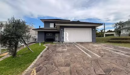 Casa em condomínio fechado com 3 quartos à venda na Rua Jorge Calil Flores, 181, Centro, Viamão, 304 m2 por R$ 1.431.000