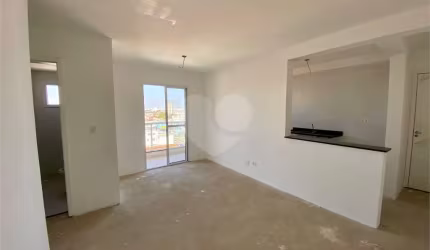 Apartamento com 2 quartos à venda em Vila Galvão - SP