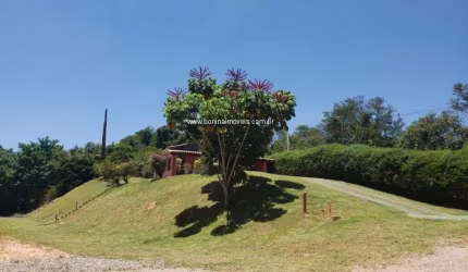 EXCLUSIVIDADE: Chácara pronta para construir no Bairro Santa Clara 21mil m2, com 3 platôs e pomar