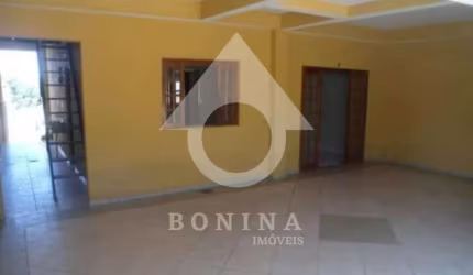 Sobrado à Venda em Excelente Localização!