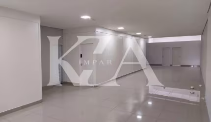 Sala Comercial- Rua Barão de Jundiaí- Centro- com 270m²- com 4 salas prontas