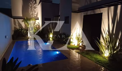 Luxuosa casa em condomínio à venda em Indaiatuba-SP,  , 3 suítes, 2 salas, 1 banheiro, 5 vagas,  300 m2  total e 193m2 construídos