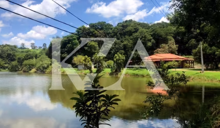 Chácara à Beira do Lago à venda no Caxambu em Jundiaí