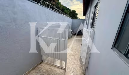 Casa Térrea com 4 Dormitórios em Rua Sem Saída - Tranquilidade e Praticidade em um Só Lugar!
