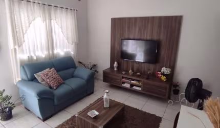 Casa para Venda em Limeira, Jardim Residencial Village, 2 dormitórios, 1 suíte, 1 banheiro, 2 vagas
