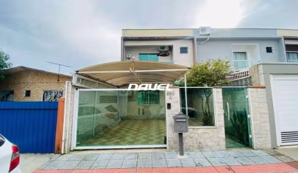 CASA PARA LOCAÇÃO ANUAL NO BAIRRO SÃO DOMINGOS DE NAVEGANTES/SC