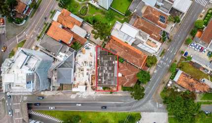 Terreno à venda na Avenida Visconde de Guarapuava, 1478, Alto da Rua XV, Curitiba, 648 m2 por R$ 2.220.000