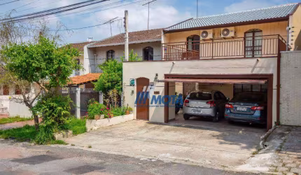 Sobrado a venda Tarumã com 185,00m2 de área total com 3 quartos 2 vagas.
