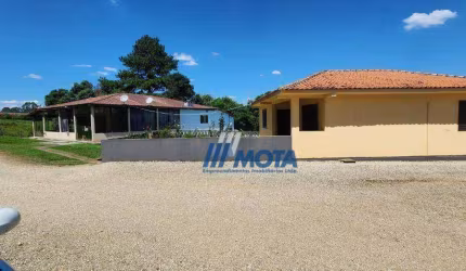 Sitio a venda contenda 12,1 alqueires com 2 casas sede 2 barracões e área de plantação
