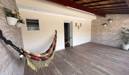 Sobrado à Venda no Camilópolis, Santo André - 220m² - 3 Dormitórios, 1 Suíte e 4 Vagas de Garagem