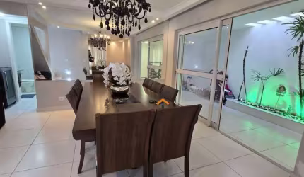 Sobrado com 4 dormitórios à venda, 240 m² por R$ 1.490.000,00 - Campestre - Santo André/SP