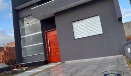 CASA EM CONDOMÍNIO C/ 98 M² / 03 QUARTOS SENDO 01 SUÍTE / 02 VAGAS