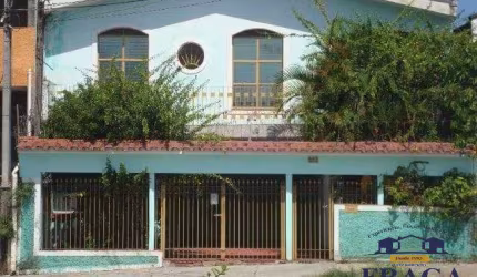 CASA C/ 227 M² | 03 QUARTOS | 03 VAGAS