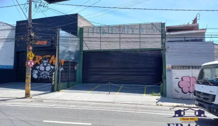 GALPÃO COMERCIAL 450 M² | 4 VAGAS