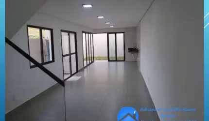 ✅ Sobrado com 4 dormitórios, sendo 1 com suíte- Cond. Terra Nobre Cotia