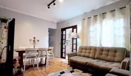 ✅  Casa térrea com 2 dormitórios, em via pública - Cotia