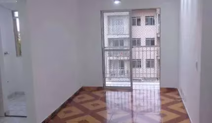 ✅ Apartamento com 2 dormitórios, varanda no centro de Cotia