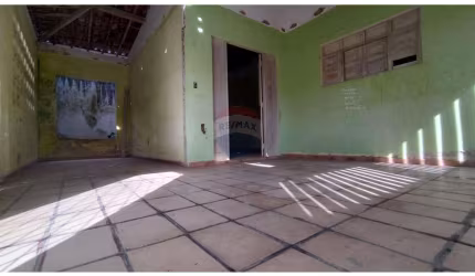 Oportunidade Única casa a venda para Reforma em Excelente Localização!