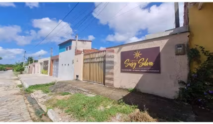 Casa à venda com piscina no bairro Regomoleiro em São Gonçalo do Amarante/RN. Excelente oportunidade. ACEITA FINANCIAMENTO!