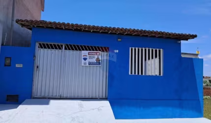 CASA COM GARAGEM AMPLA E DOIS QUARTOS EM UMA ÓTIMA LOCALIZAÇÃO NO BAIRRO POTENGI