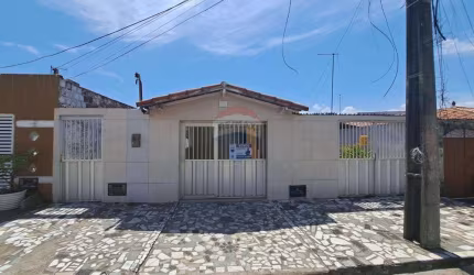 CASA NO SANTAREM - OPORTUNIDADE UNICA!! VENHA FAZER UMA VISITA