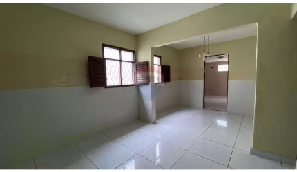 RENTABILIZA - OPORTUNIDADE MARAVILHOSA, CASA NO SANTA CATARINA!