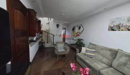Sobrado à Venda na Vila do Castelo, São Paulo-SP: 5 Quartos, 2 Suítes, 2 Salas, 3 Banheiros, 2 Vagas de Garagem, 93m².