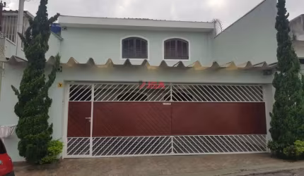 Belissímo Sobrado à venda na Vila Constância, para atender todas suas demandas, fácil acesso Avenida Interlagos