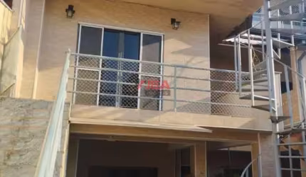 Imperdível oportunidade: Casa mais Kitnet  à venda em Hortolândia-SP, Loteamento Remanso Campineiro. 1 quarto, 1 suíte, 1 sala, 8 banheiros, 9 vagas