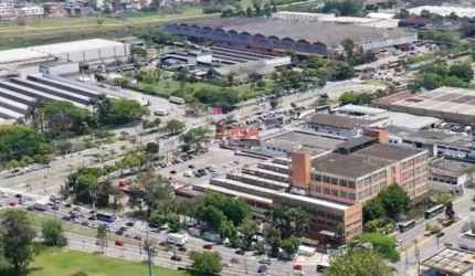 Galpão Comercial para Locação na Vila Almeida, São Paulo-SP: 250 Vagas de Garagem e 4.300,00 m² de Área Disponíveis!