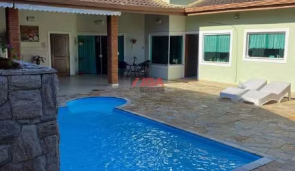 Imperdível casa à venda em Peruíbe-SP, Cidade Nova: 5 quartos, 4 suítes, 3 salas, 6 banheiros, 6 vagas, 320m²!
