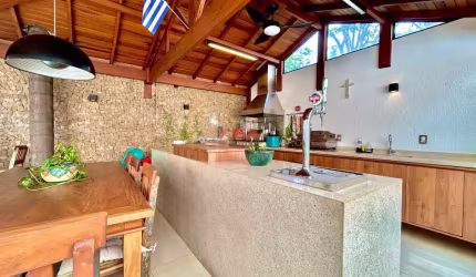 Casa de alto padrão no Campo Belo com  4 suites!