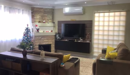 Linda casa totalmente mobiliado, pronto para morar.
