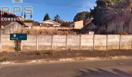 Terreno com excelente topografia à venda no bairro Vila Santista em Atibaia, bairro residencial,  ao lado do centro!