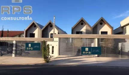 Casa a venda no Jardim dos Pinheiros Atibaia SP, comprar Sobrado com  02 Suítes (sendo uma suíte master com espaço para closet) e sacada com vistas