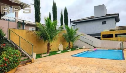 Casa à venda Condomínio Serra da Estrela Atibaia  Casa com 4 dormitórios, sendo 3 suítes, cozinha, sala para dois ambientes, banheiro soc