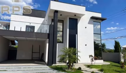 Casa a venda no Condominio Altos da Floresta em Atibaia, 3 quartos suítes, sendo 2 no pavimento superior e 1 no térreo, pé direito alto, area gourmet!