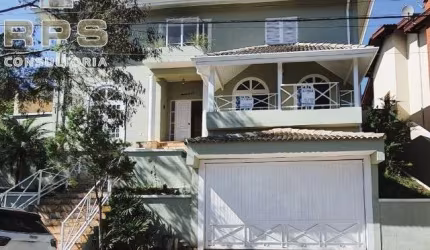 Casa à venda em Condomínio Fechado, no Parque das Garças em Atibaia, 4 quartos sendo suites, 5 banheiros, churrasqueira, piscina e área de lazer!