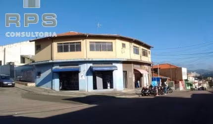 Salão Comercial para Venda no Jardim Alvinópolis em Atibaia. Com uma localização privilegiada, 06 salas e 06 banheiros