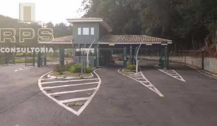 Terreno à venda no Condomínio Quintas da Boa Vista  em Atibaia,  600m², menos de 5 minutos do Centro, acesso em asfalto dentro da cidade e vista linda