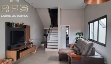 Com 3 suítes, possui 4 banheiros, 2 vagas de garagem, lavabo. Móveis Planejados, Portão Eletrônico, Armário Embutido, Churrasqueira