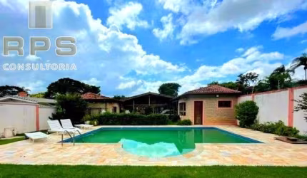 Casa térrea à venda na Vila Giglio,  3 quartos sendo 1 suíte l, piscina,  churrasqueira, amplo quintal gramado, lareira e localização excelente!