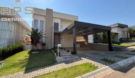 Casa no Condomínio Terras de Atibaia 1, 3 dormitórios avarandados sendo uma suíte, lazer completo, cozinha com despensa, lavanderia e área gourmet!