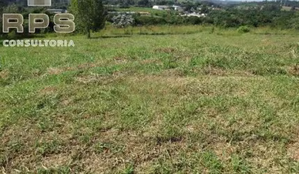 Terreno à venda no Residencial Lagos de Jarinu, 525m² topografia excelente, estrutura de segurança e lazer no condomínio e muita natureza ao redor!